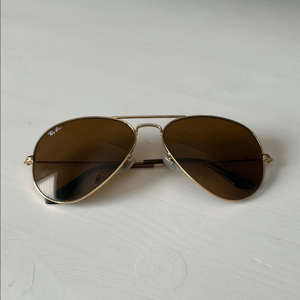 Ray-Ban Gold Aviator Sunglasses